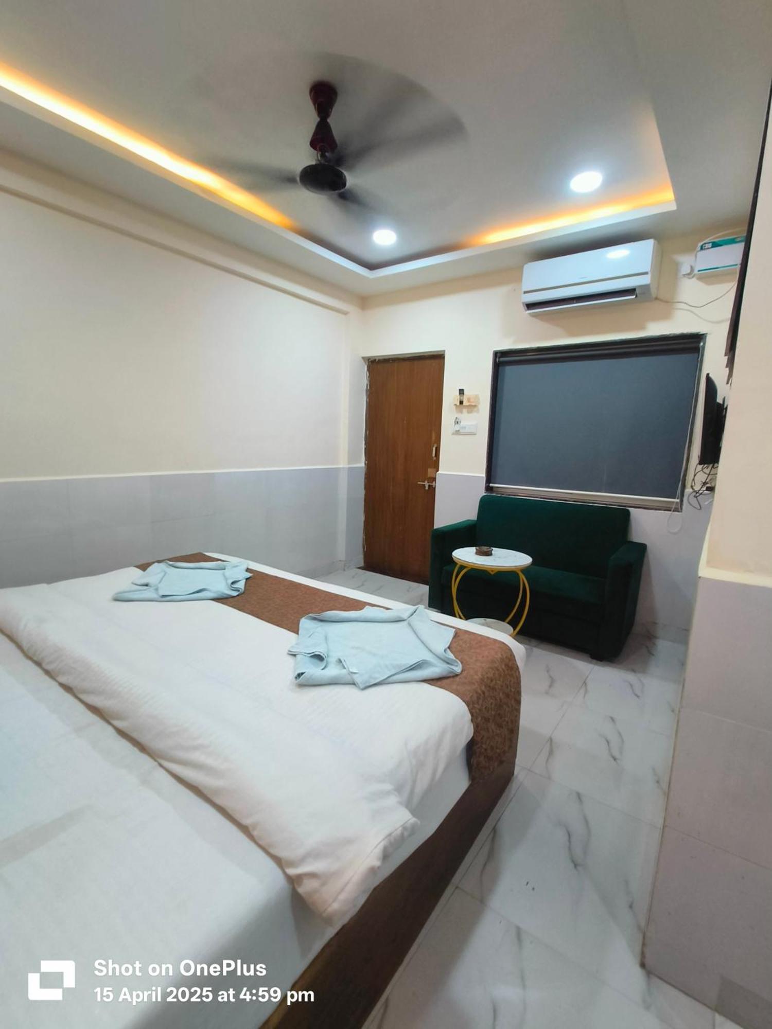 Hotel Small Daddy Plus Calangute Exterior foto
